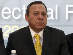 Jesús Zambrano, presidente nacional del PRD, durante conferencia de prensa; hoy viernes. EL UNIVERSAL  /