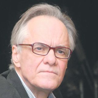 Los chimpancés nos van a reemplazar: Fernando Vallejo