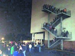 sin percances. El desalojo de la sala se realizó en orden y en buen tiempo. FOTO TOMADA DE TWITTER:@magx88  /