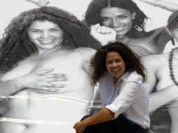 La ex candidata a diputada federal por el PRD, Natalia Juárez, posó con la publicidad, durante el periodo de campaña. EFE  /