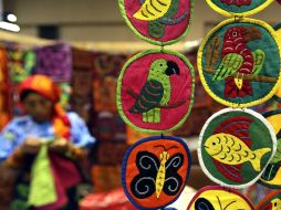 Artesanías expuestas para la venta durante la XXXV Feria Nacional de Artesanías, en Ciudad de Panamá. EFE  /