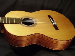 A lo largo de nueve días, distintos gremios, entre ellos, los constructores de guitarras, formarán parte de esta feria. ARCHIVO  /