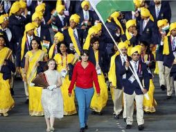 Madhura marcha al lado de la delegación de su país. AP  /