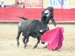 Primer festejo. Antonio Mendoza, triunfador del Concurso de Academias Taurinas celebrado en la plaza de toros Nuevo Progreso.  /