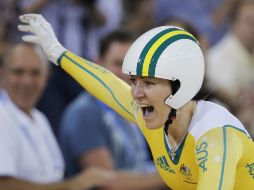 Meares, feliz tras su victoria en el ciclismo de pista. AP  /