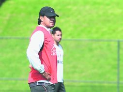 A la espera. Chávez está a la expectativa de que exploten sus refuerzos y de esa manera dejar atrás el fantasma del descenso.  /