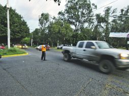 ZONA DEL TREN. Cruce donde se encuentra el tráfico de automovilistas y el ferrocarril, en Juan Palomar y Arias e Inglaterra.  /