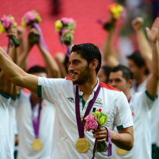 Corona dedica triunfo al pueblo mexicano