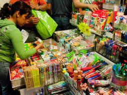 Los productos ofertados en el comercio informal no cumplen con la Norma Oficial Mexicana.  /