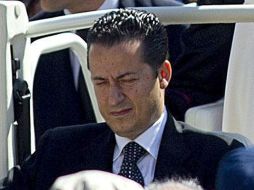 El abogado Carlo Fusco, defensor de Paolo Gabriele, minimizó la responsabilidad de su cliente en el robo. ARCHIVO  /