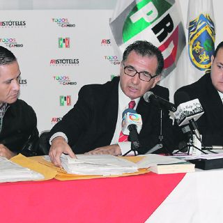 Critican ''apoyo'' de tribunales a Cárdenas