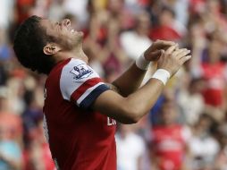 Parece que Arsenal extraña a Van Persie desde el arranque. En la foto: Olivier Giroud. AP  /