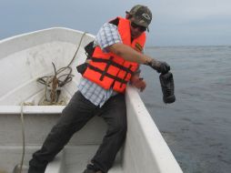 Durante un recorrido se constató ''la grave contaminación'' del derrame, dijo el dirigente de los pescadores de alta mar. EL UNIVERSAL  /