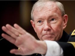 Martin Dempsey, jefe del Estado Mayor Conjunto de las Fuerzas Armadas de EU, resultó ileso tras el atentado. EFE  /