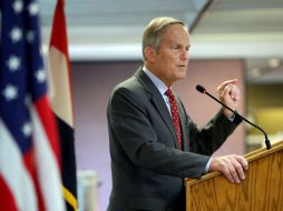 Akin reconoció que su afirmación de que una mujer realmente violada no queda embarazada es equivocada. AP  /