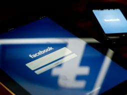 La mayor red social del mundo obtiene la mayor parte de sus ingresos de la publicidad.  AFP  /