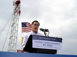 El candidato republicano a la presidencia de EU, Mitt Romney, presentado su plan energético. AFP  /