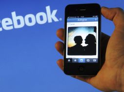 La aplicación Facebook 5.0 será compatible con las versiones 4.3. EFE  /
