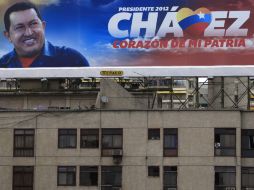 El presidente de Venezuela, Hugo Chávez, considera que resultará nuevamente electo mandatario por unos 10 millones de votos. AP  /