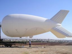 Los dirigibles estacionados a unos 600 metros de altura cuentan con nuevos sensores electrónicos. ARCHIVO  /