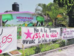 Las protestas de los pobladores de Huexca, en Morelos, se aprecian hasta en el jardín de niños de la comunidad. EL UNIVERSAL  /