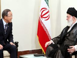 El secretario general de la ONU, Ban Ki-moon (i), asiste a la Cumbre, por lo que también recibió críticas por parte de Netanyahu. EFE  /