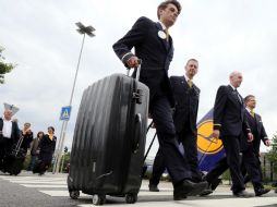 Hasta el momento, las huelgas han obligado la cancelación de cientos de vuelos. EFE  /