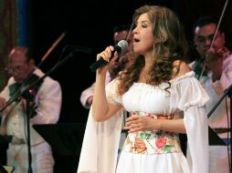 El toque mexicano llegó de manos de las canciones ''Sabor a mí'' y ''Con todo el corazón''. ARCHIVO  /