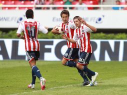 Luis Morales (der.) fue el autor del gol del empate del Rebaño.  /