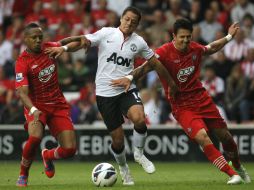 Javier Hernández ingresó de cambio al 72' en victoria del ManU. ARCHIVO  /