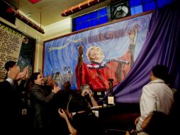 Becarios de la Residencia de Estudiantes revelan la obra conmemorativa de Vargas. XINHUA  /