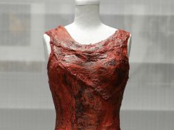 El vestido de carne de vaca con el que la cantante escandalizó en los premios MTV en Los Ángeles. AP  /