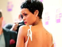 Rihanna, a su llegada a la  ceremonia de entrega de los premios MTV. REUTERS  /
