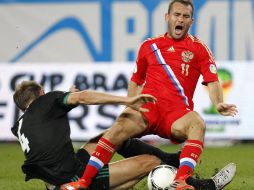 Acción del partido entre las selecciones de Rusia e Irlanda del Norte. REUTERS  /