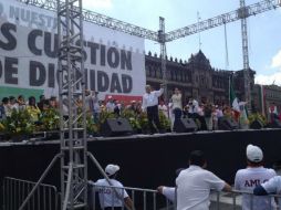 El ex candidato presidencial puntualiza que se separa del partido en los mejores términos y con agradecimento. ESPECIAL  /