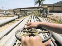 El director de Pemex, Juan José Suárez Coppel, dijo que ''no se trata de ver quién tiene la culpa'', en el desabasto de gas natural.  /