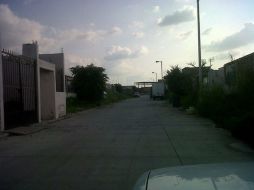 El desabasto de servicios radica en el limbo jurídico en que se encuentra la zona habitacional.  /