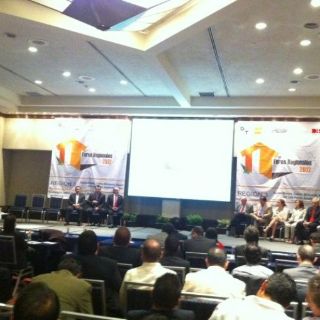 Diputados reclaman situación de viviendas a fraccionadores