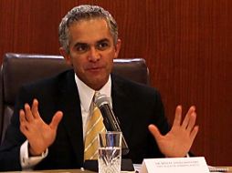 Para Miguel Ángel Mancera los encuentros con Marcelo Ebrard tienen que ver con el trabajo, con la visión de la ciudad. ARCHIVO  /