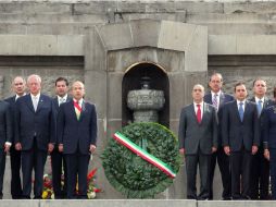 Calderón Hinojosa encabezó la ceremonia del 202 Aniversario de Independencia en la columna del Ángel. EL UNIVERSAL  /