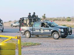 Elementos de la Policía federal, del Ejército y de otras dependencias de seguridad, patrullaron el Estado en búsqueda de los presos.EFE  /