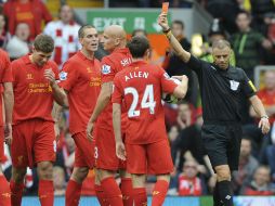 En la recta final del choque, el United fue mejor y llegó con más fluidez, a pesar de no contar con Wayne Rooney. EFE  /