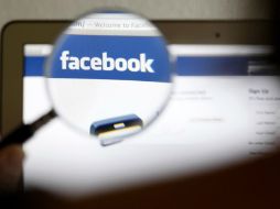 Facebook afirma que el incidente sucedió gracias a que ''algunas personas están viendo por primera vez'' el nuevo muro. ARCHIVO  /