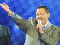 En su más reciente material titulado ''Julio Preciado 25 años'' canta al lado de Nadia. ARCHIVO  /