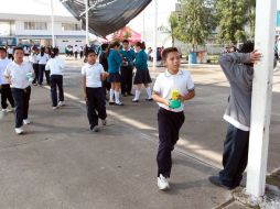 La beca se otorgará durante los diez meses que dura el ciclo escolar 2012-2013. ARCHIVO  /