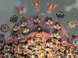 Artesanía. Cualquier relato cabe en el árbol de la Vida; un colorido elemento para preservar la memoria. EL UNIVERSAL  /