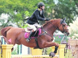 Virtual campeón. Juan Manuel Luzardo, a lomos de ''Jimador'', amplió su ventaja en la categoría 1.40, la cual ya luce como inalcanzable  /