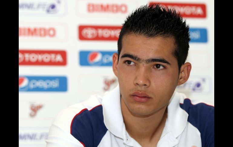 Michel Vázquez anunció en su cuneta de twitter que dejó de formar parte de las Chivas. MEXSPORT  /