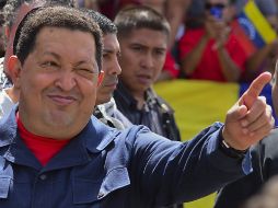 El presidente de Cuba, Raúl Castro, felicitó a su homólogo venezolano, Hugo Chávez, por su reelección. AFP  /