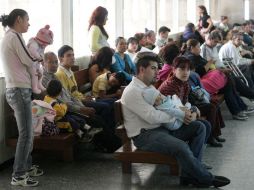 La información se brinda en las unidades del IMSS y se realizan visitas domiciliarias. ARCHIVO  /